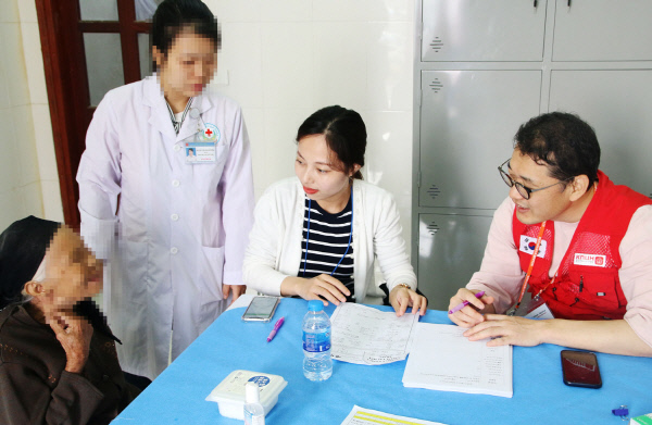 베트남의료봉사1