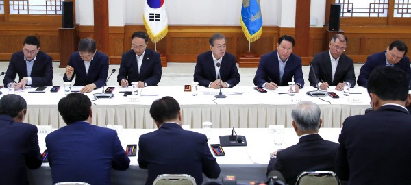 문대통령-일본수출규제조치대책논의