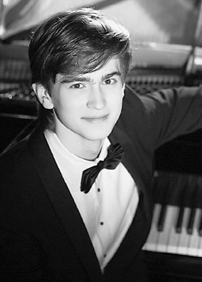 다니엘 하리토노프(피아노)