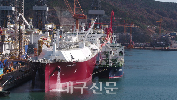 가스公, 세계 최초 선박 간 LNG 선적 실증 테스트 성공