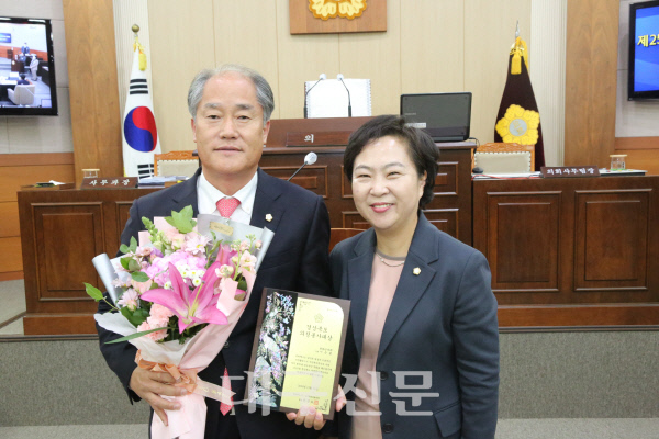 5. 봉화군의회 이승훈 의원, ‘경상북도 의정봉사대상’ 수상