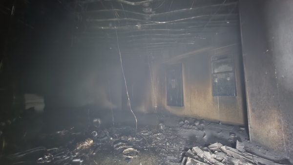 대구 북구 고성동의 한 아파트 지하 공사장에서 화재가 발생해 인부 10명이 연기를 마시고 병원으로 옮겨졌다. 대구북부소방서제공